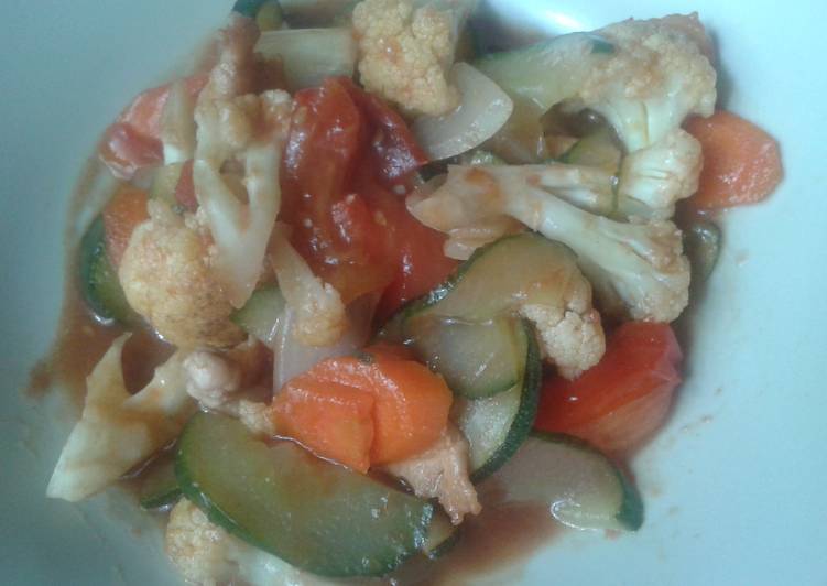 Jari​  thai style sweet  and sour chicken