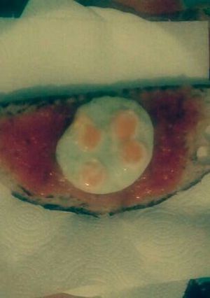 Foto principal de Tostada de tomate y minihuevos