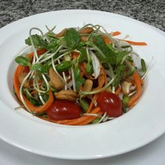 A picture of Kanya's Sunflower Sprouts Salad.