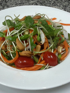 A picture of Kanya's Sunflower Sprouts Salad.