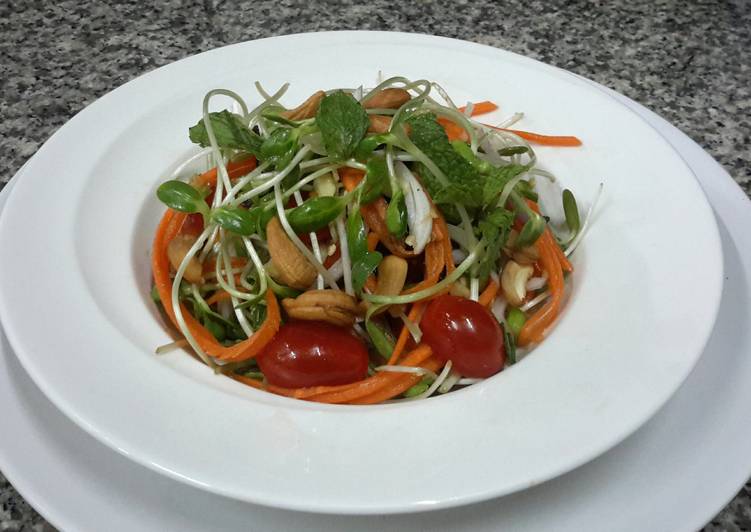 Kanya's Sunflower Sprouts Salad