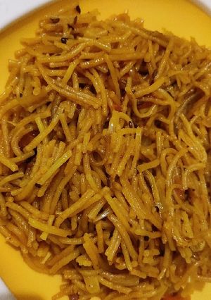 चटपटी सेवइयां (chatpati seviyan recipe in Hindi) रेसिपी मुख्य फोटो