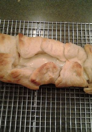 A picture of Braided Hot Roast Beef Loaf.