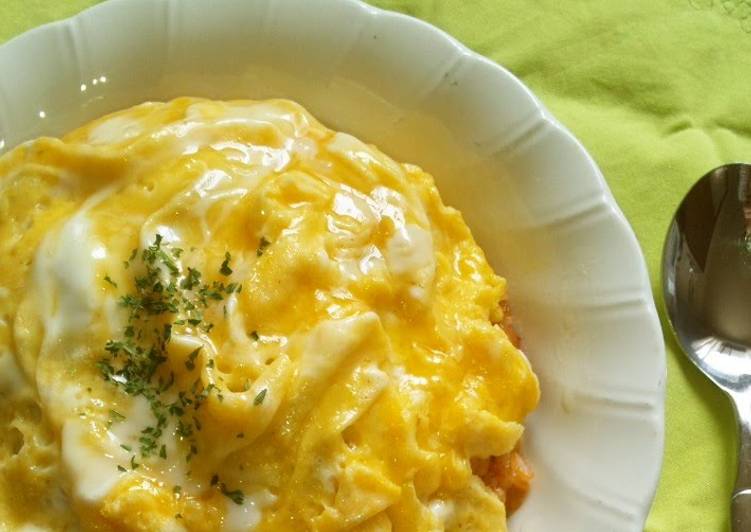 Simple Way to Prepare Any-night-of-the-week Copycat Recipe for Fluffy Omurice