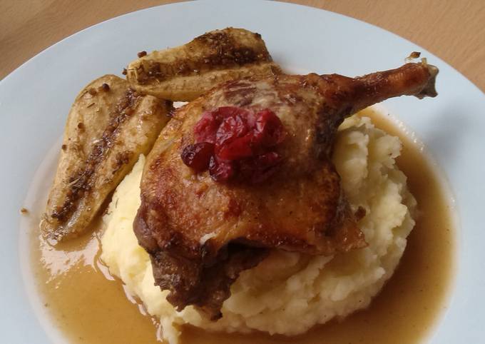 How to Prepare Quick Vickys Seared Duck Legs with Pear and Cranberry Gravy