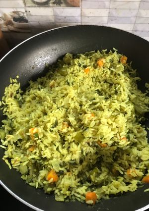 A picture of Fenugreek leaves and vegetable pulav.