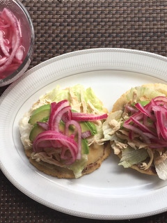 Una foto de Panuchos estilo Yucatán 🇲🇽