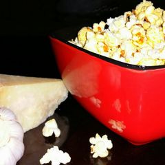 A picture of Mike's Garlic Parmesan Popcorn.