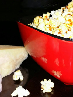 A picture of Mike's Garlic Parmesan Popcorn.