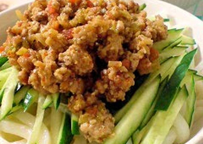 Spicy Zhajiangmian-style Udon Noodles with Lots of Ground Meat