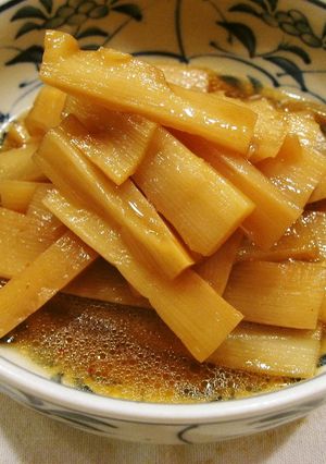 A picture of Spicy Pickled Bamboo Shoots.