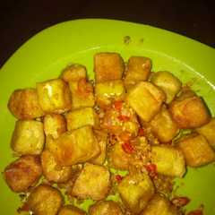 A picture of Tahu cabe garam.