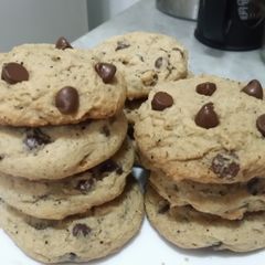 A picture of Neiman Marcus $250 Chocolate Chip Cookies.