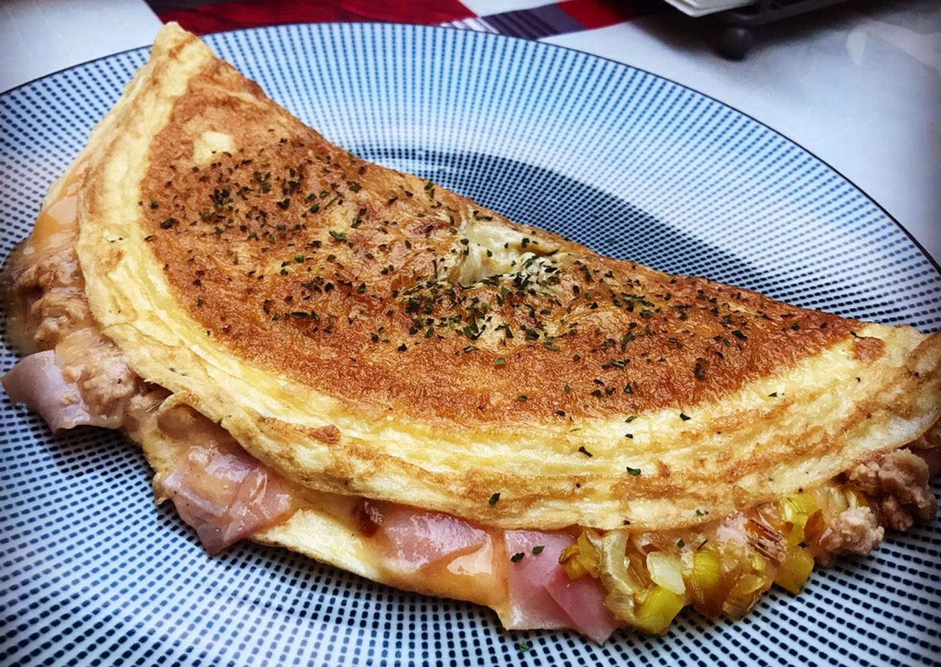 Cena saludable! Tortilla fit, jugosa de jamón York, puerro y atún