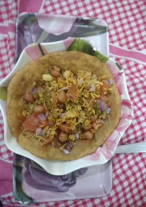 A picture of Wheat flour Raj Kachori.