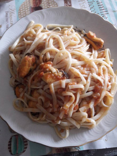 Una foto de Tallarines con mejillones a la italiana