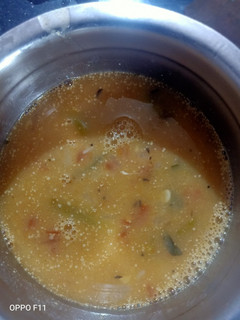 கடலைமாவு சாம்பார் (இட்லி, தோசை) (Kadalai maavu sambar recipe in tamil) செய்முறை முக்கிய புகைப்படம்