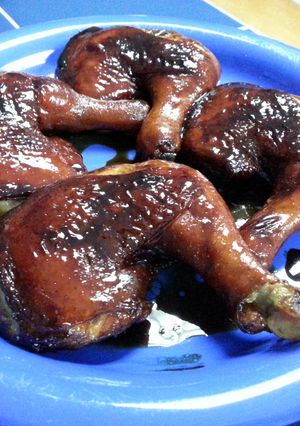 A picture of sweet sauce drumsticks.