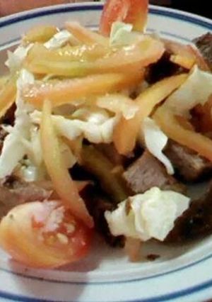 A picture of Grilled Pork Salad.