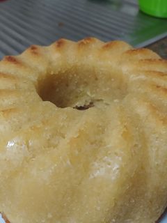 Una foto de Bizcocho de yogurt de limón casero