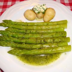 Green Asparagus with Basil Pesto A picture of Green Asparagus with Basil Pesto.