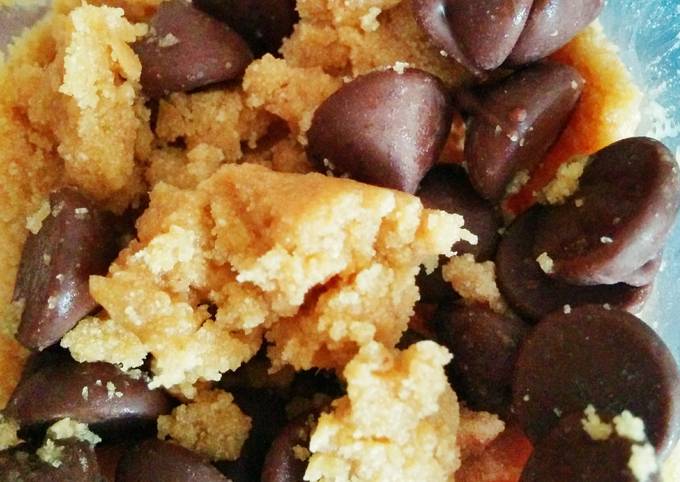 How to Prepare Award-winning Healthy Peanut Butter Chocolate Chip Cookie Dough