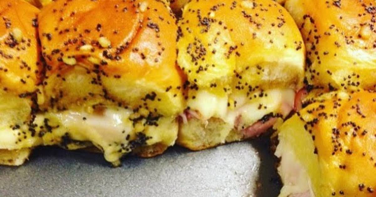 Poppyseed Ham And Cheese Sandwich Rolls Sliders Recipe By Lisa Dunson Cookpad