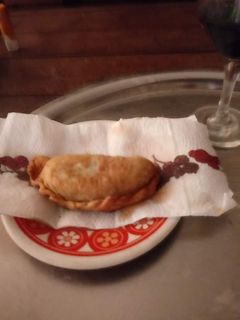 Una foto de Empanadas tucumanas