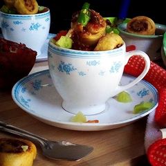 A picture of Bhakarwadi chaat.