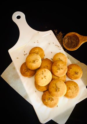 A picture of Whole wheat jeera biscuit.