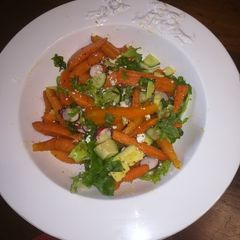 A picture of Roasted carrot salad.