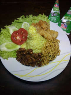 Foto resep Nasi Kuning Dan Orek Tempe