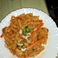 A picture of Red pepper cashew pasta #vegancontest.