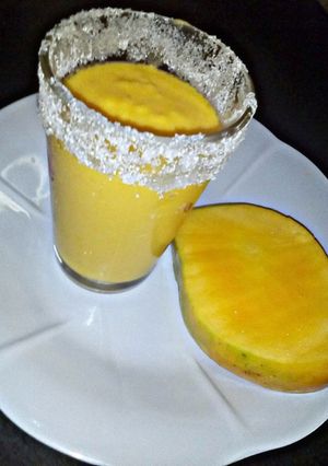 A picture of Mango smoothie.