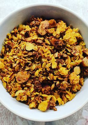Foto di Granola all'arancia e curcuma
