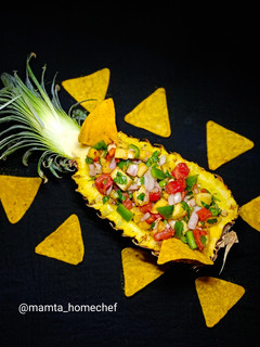 A picture of Pineapple Salsa.