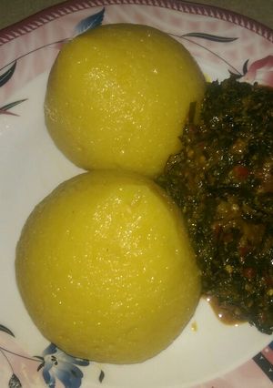 A picture of Eba wit vegetable soup (ugu n water leaf).