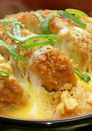 A picture of Pork Cutlet Rice Bowl Using Mentsuyu.