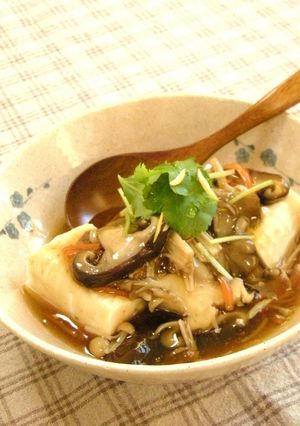 A picture of Tofu In Silky An Mushroom Sauce ☆Yuzu Pepper Flavor.