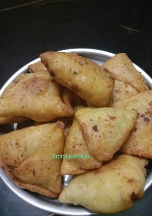 ফুলকপির সিঙ্গাড়া (phulkopir singara recipe in bengali) রেসিপির প্রধান ছবি