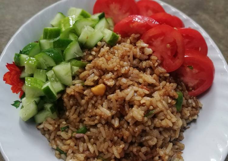 urutan Memasak Nasi goreng bumbu telur asin yang bikin betah