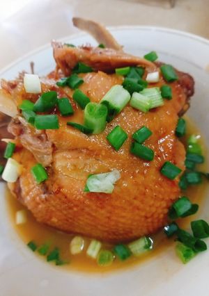 Hình của món Vịt kho nước dừa.