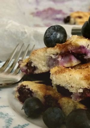 A picture of Simple Crunchy-Top Blueberry Cake or Muffins.