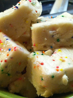 A picture of White Cake Batter Fudge.
