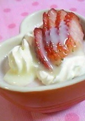 A picture of Strawberry Custard Pudding.