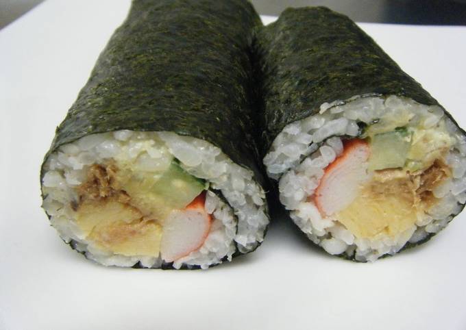 Steps to Prepare Favorite Futomaki! For Ehoumaki: Delicious Salad Sushi Rolls