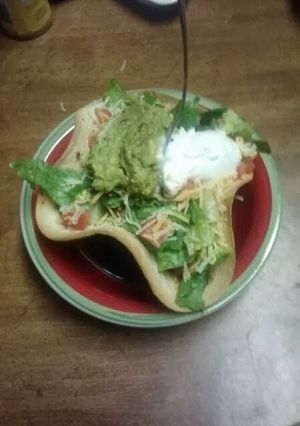 A picture of Restaurant Style Taco Salad Bowls.