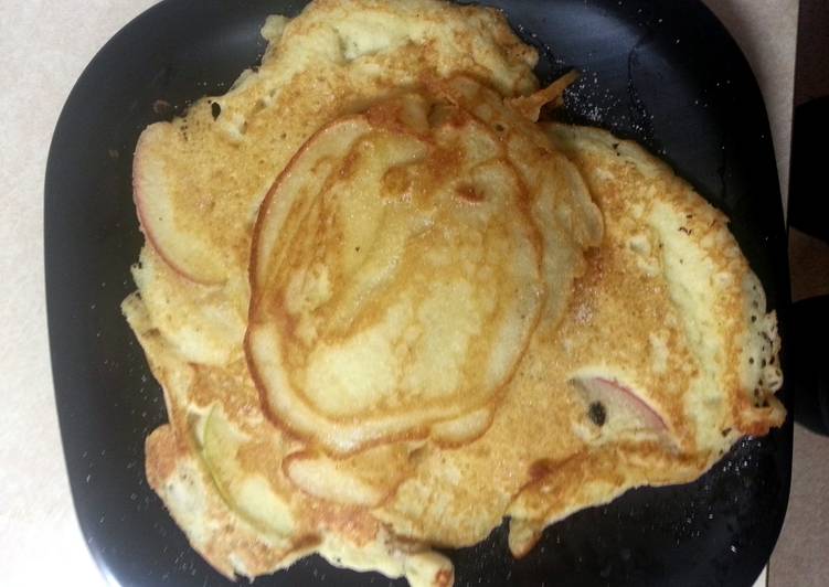 How to Make Speedy Rachael&#39;s Fabulous Apple Pancakes