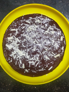 கஸ்டர்ட் கேக் (Custard cake recipe in tamil) செய்முறை முக்கிய புகைப்படம்