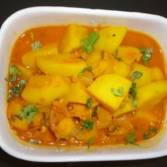 A picture of Potato & Carrot Curry.